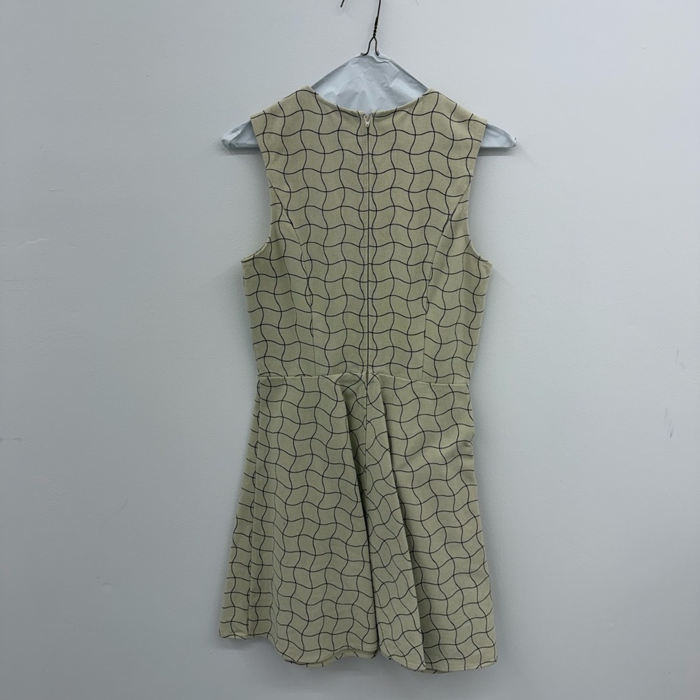 Chic Cream Geometric Pattern Mini Dress - Picture 2 of 4